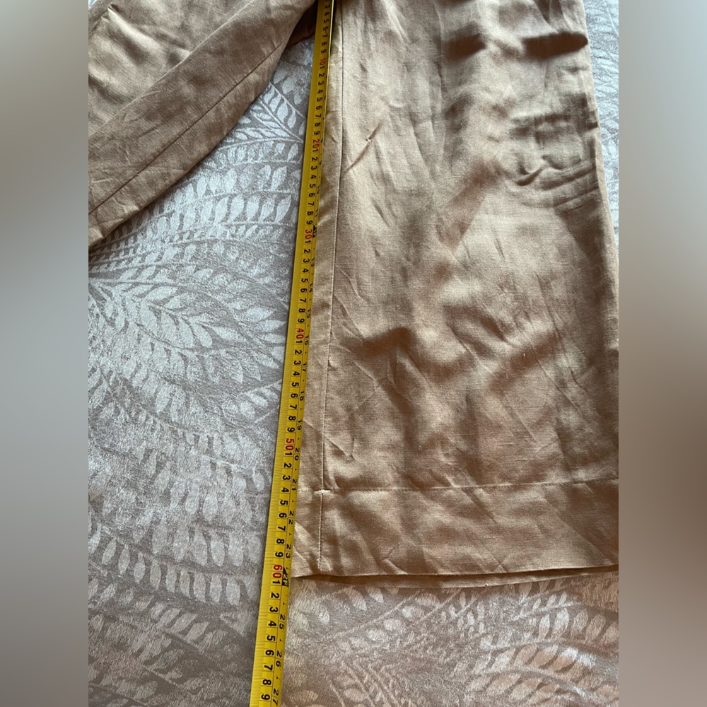 Wide-Leg Tan Linen Pants - Picture 4 of 7